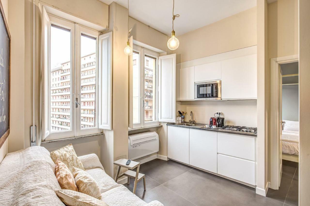 Insula Petri _ 2Bdr Apartment Рим Экстерьер фото